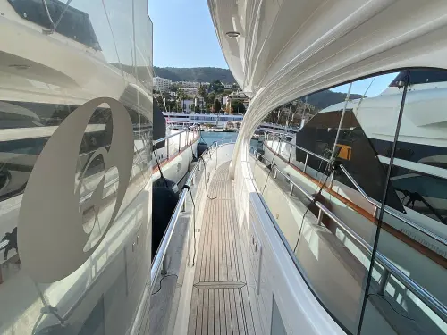 Elegance 68 Hardtop - MIO MAR - BluYachting — foto 8 van 12