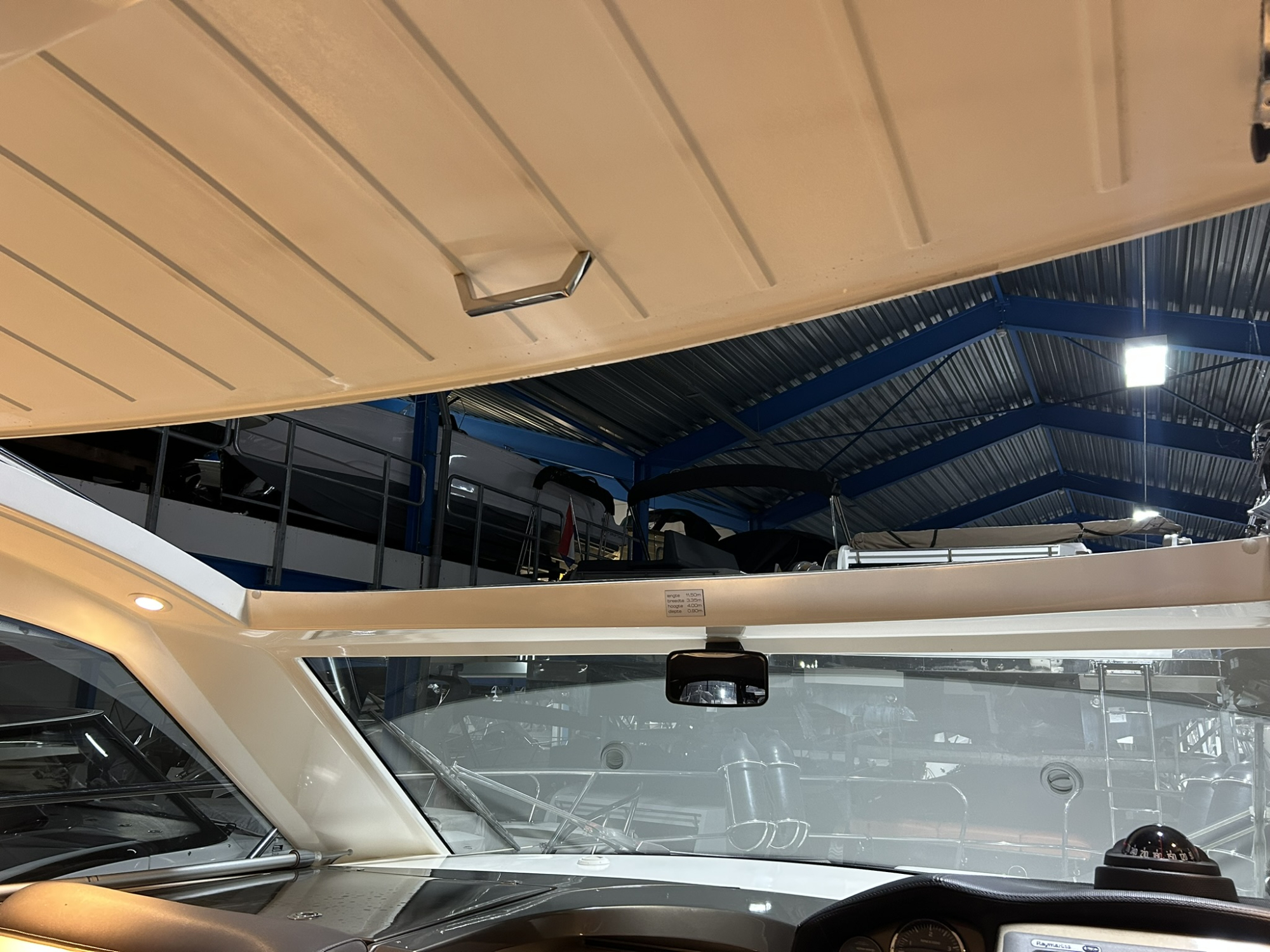 Galeon Yachts Galeon 325 HTS met Volvo Penta 370 pk — foto 5 van 17