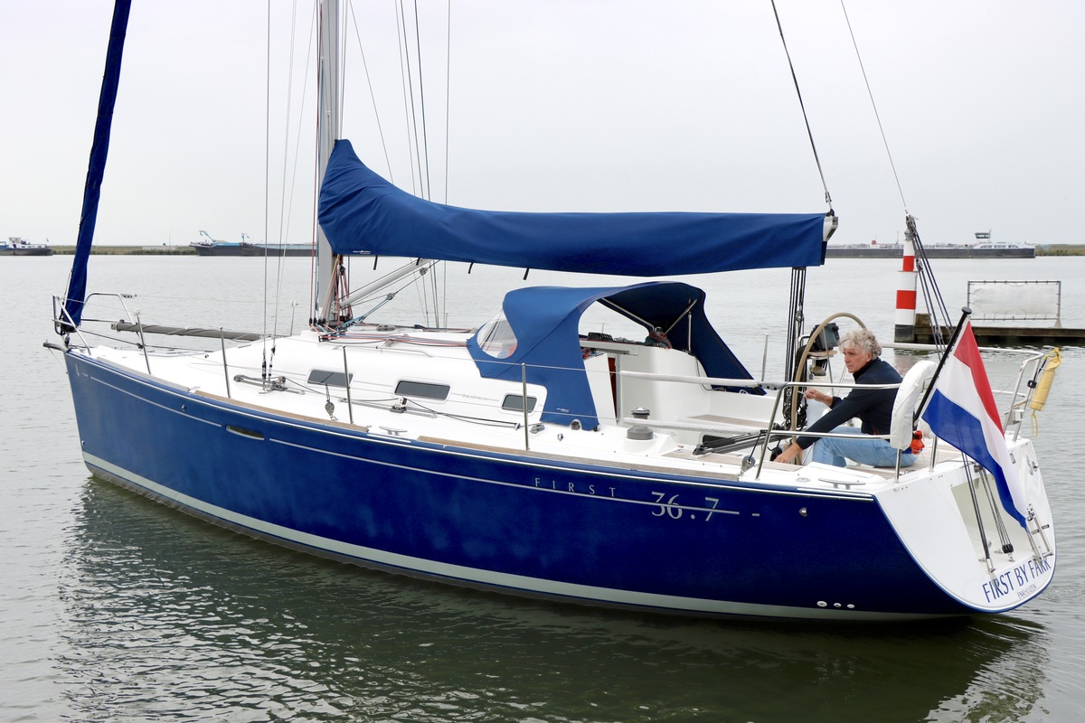 Beneteau First 36.7 Performance uitvoering