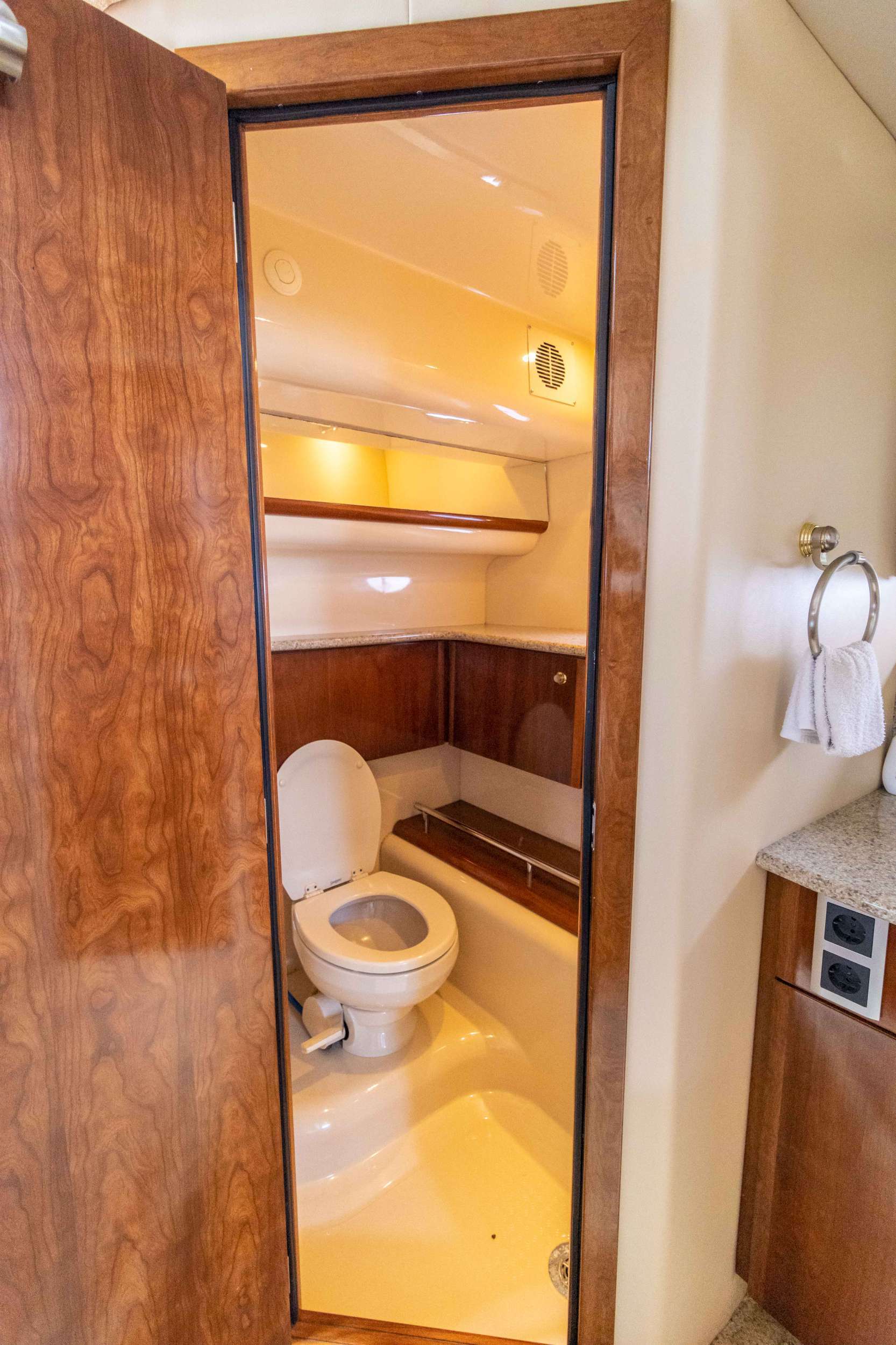 Meridian 459 Motoryacht — foto 82 van 90
