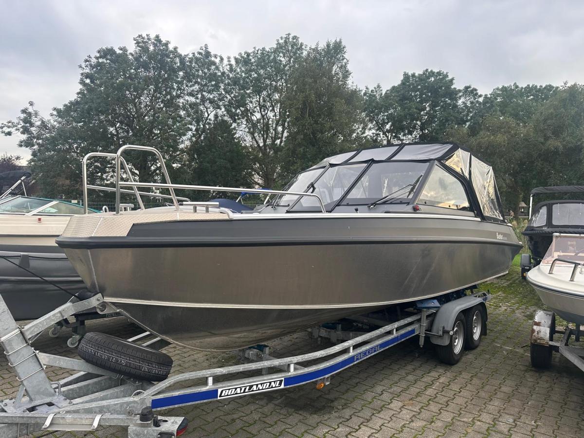 Buster Magnum Aluminium Demo — foto 3 van 31