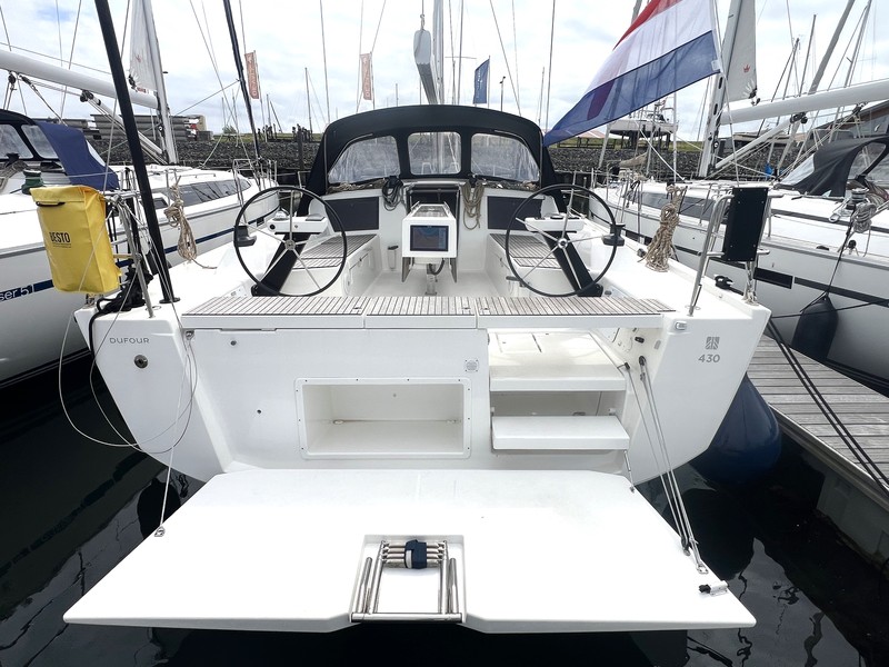 Dufour 430 GL — foto 31 van 63
