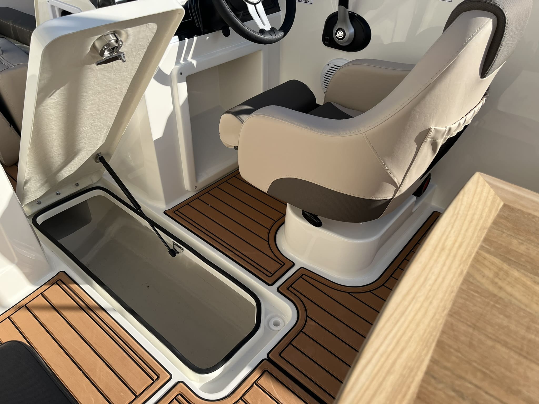 Bayliner VR4 Bowrider — foto 27 van 29