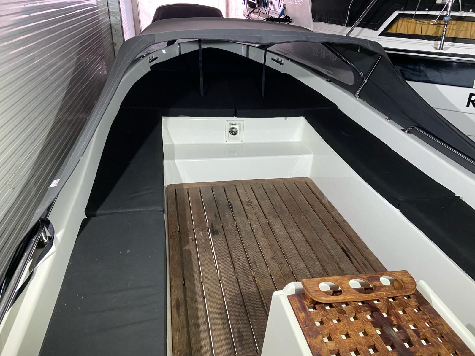 Seafury 700 — foto 17 van 19