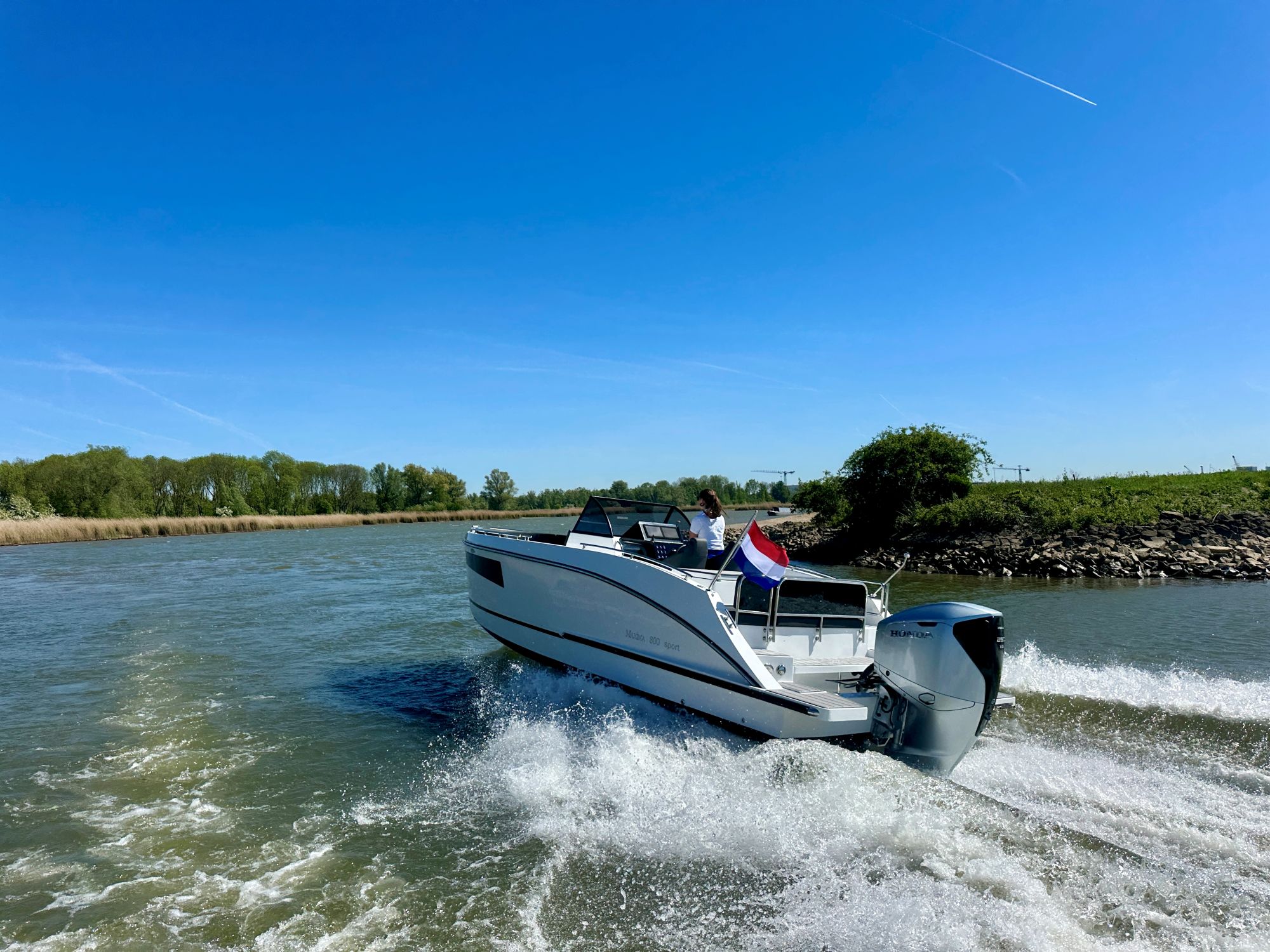 Maxima Boats 800 sport met een Honda 250 pk — foto 4 van 18