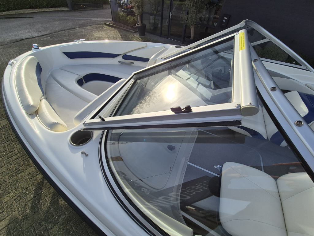 Bayliner 185 BR + Kalf 1800 geremde trailer Topstaat! — foto 3 van 14