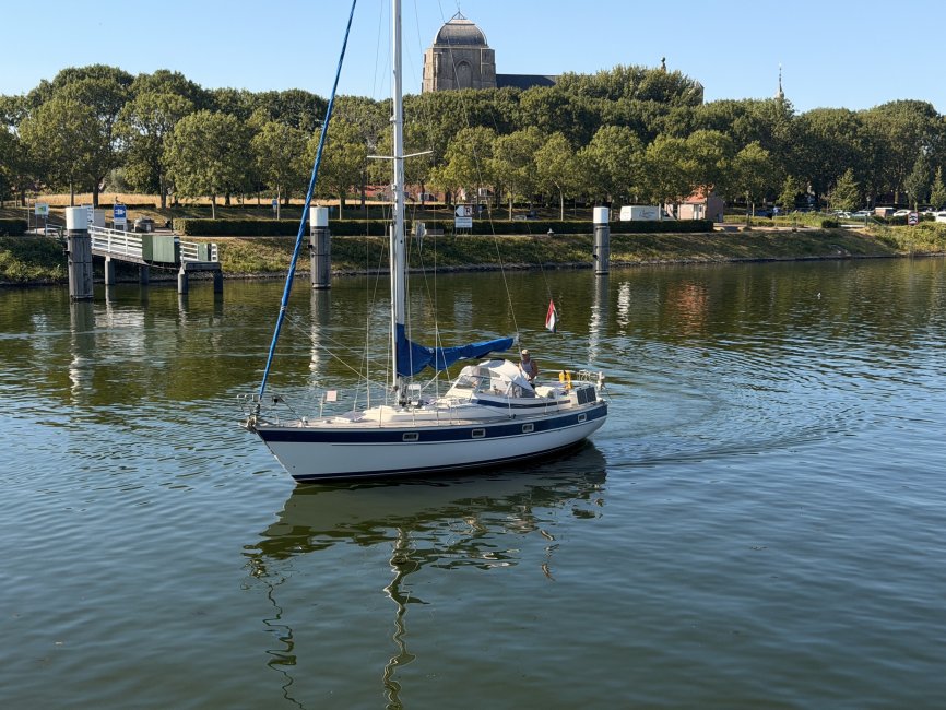 Hallberg Rassy 352 — foto 6 van 12