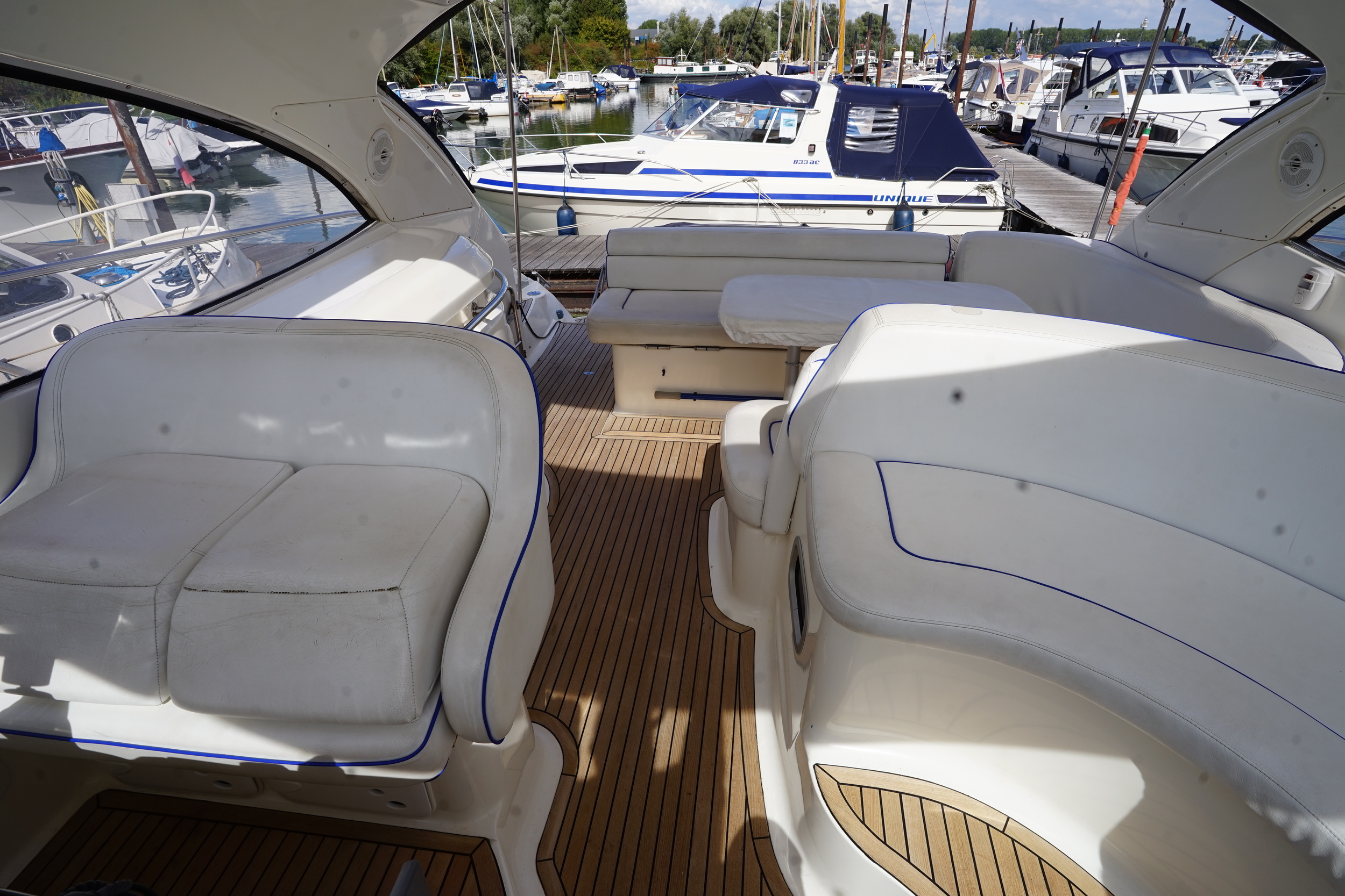 Bavaria 42 HT Sport IPS-500 - hydraulic platform — foto 3 van 42