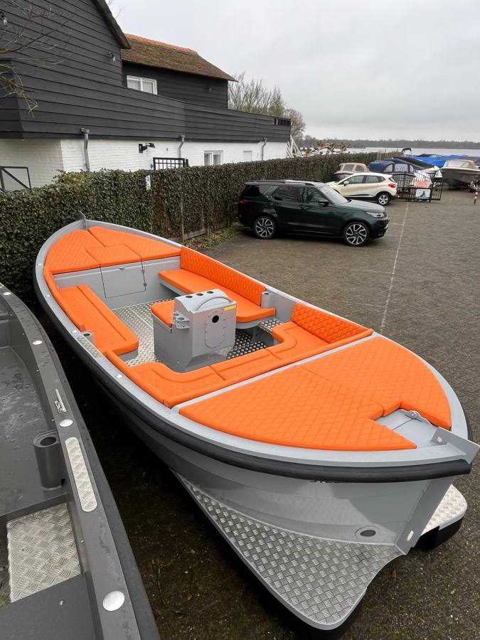 Steelfish 670 vaarklaar 60pk Yamaha grijs Loosdrecht 7-dagen open — foto 3 van 4