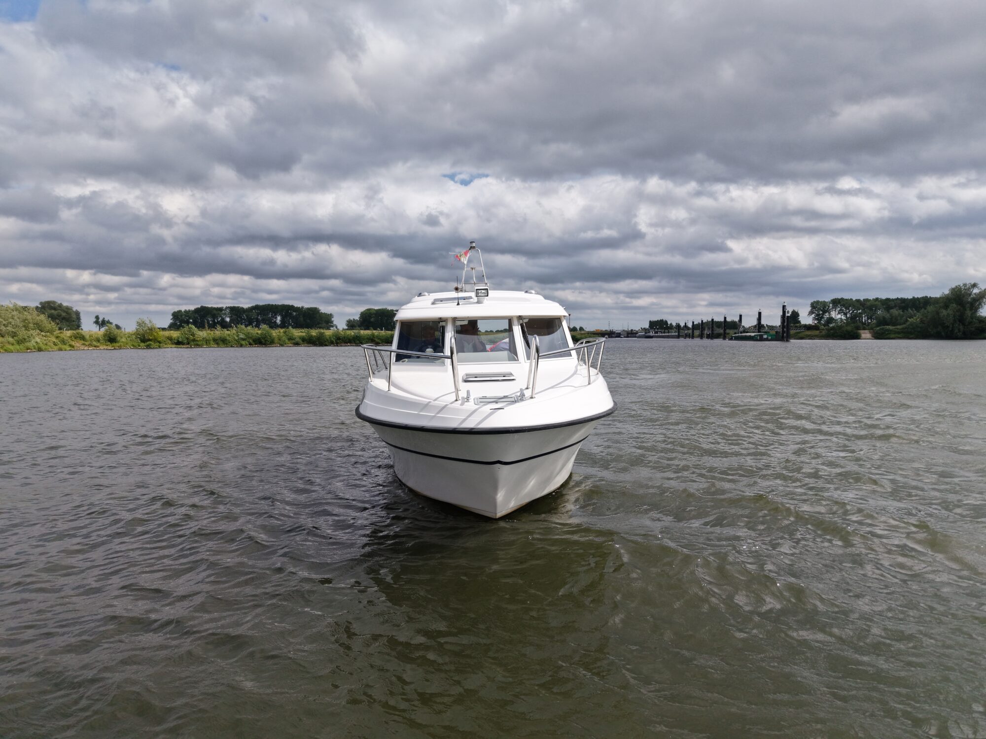 NB Marine 8700 — foto 5 van 37