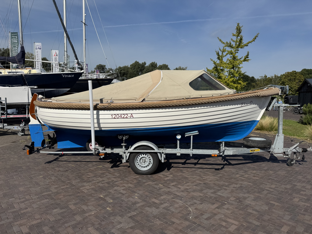Piet Hein Sloep inclusief trailer — foto 1 van 32