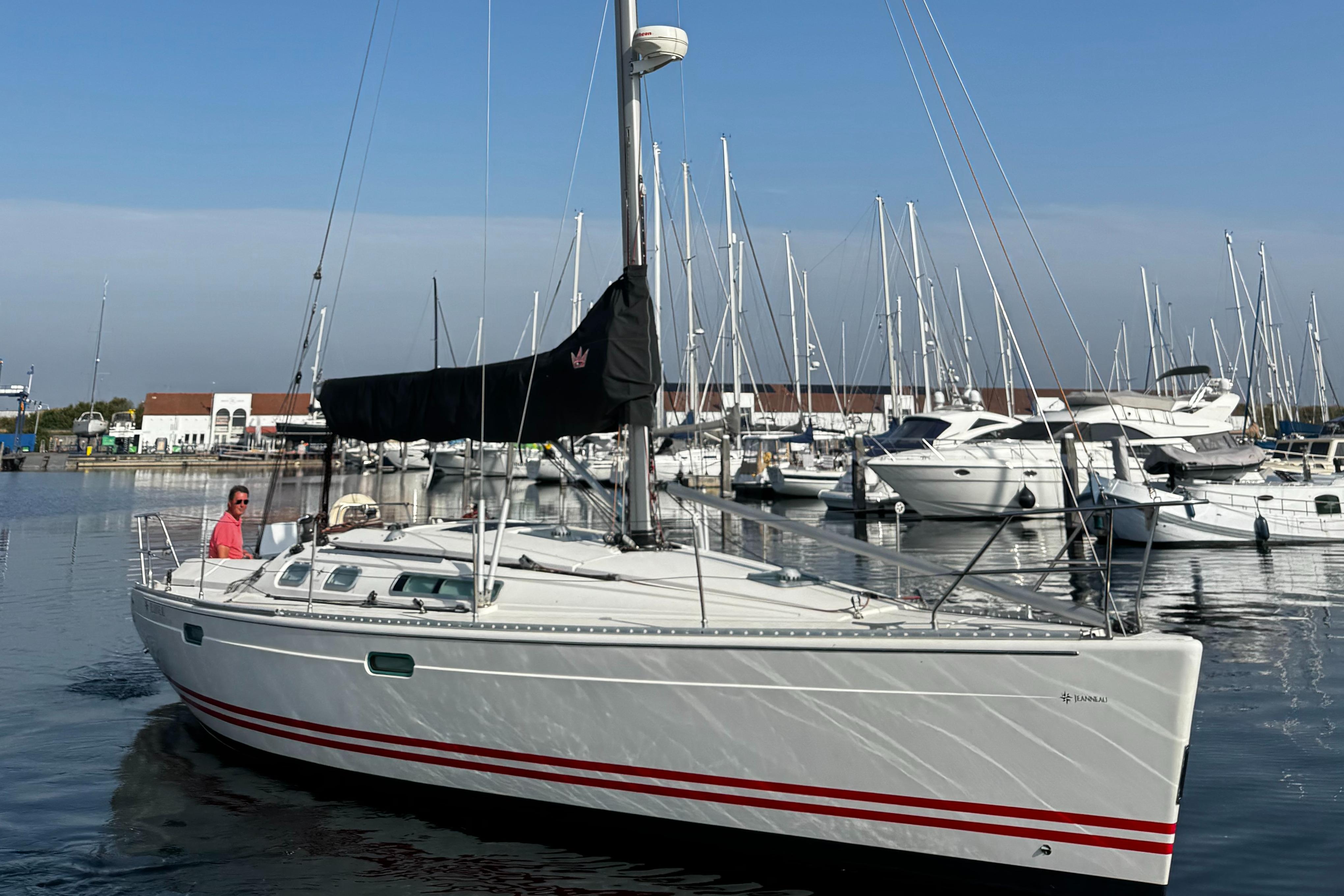Jeanneau Sun Fast 36 — foto 5 van 11