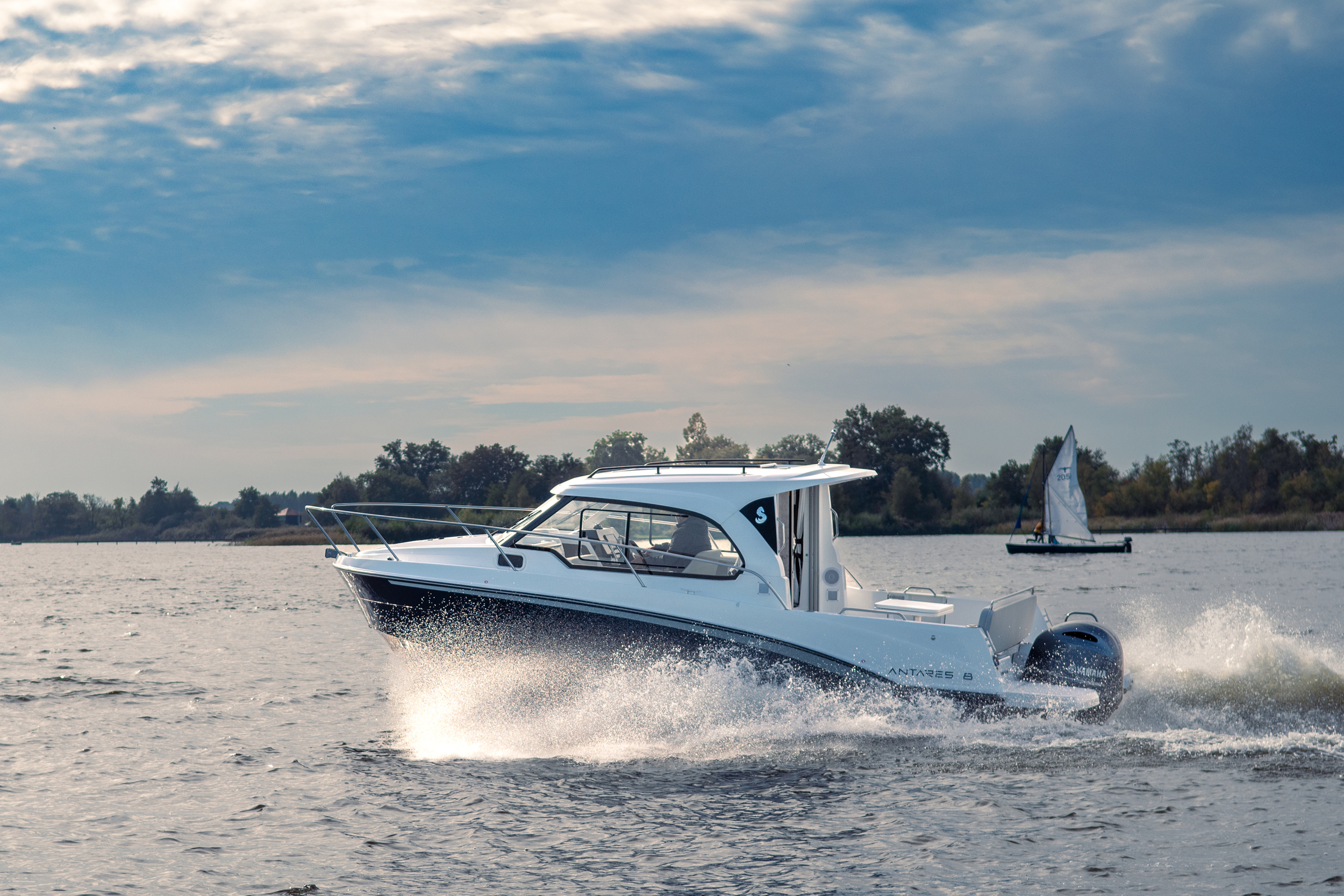 Beneteau Antares 8 — foto 8 van 20
