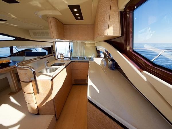 Azimut 60 — foto 2 van 2