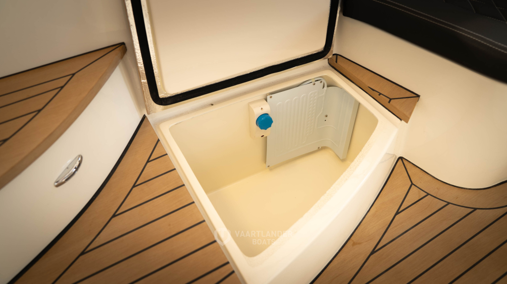 Waterspoor 808 Open | 195PK Yanmar diesel | Boegschroef — foto 19 van 50