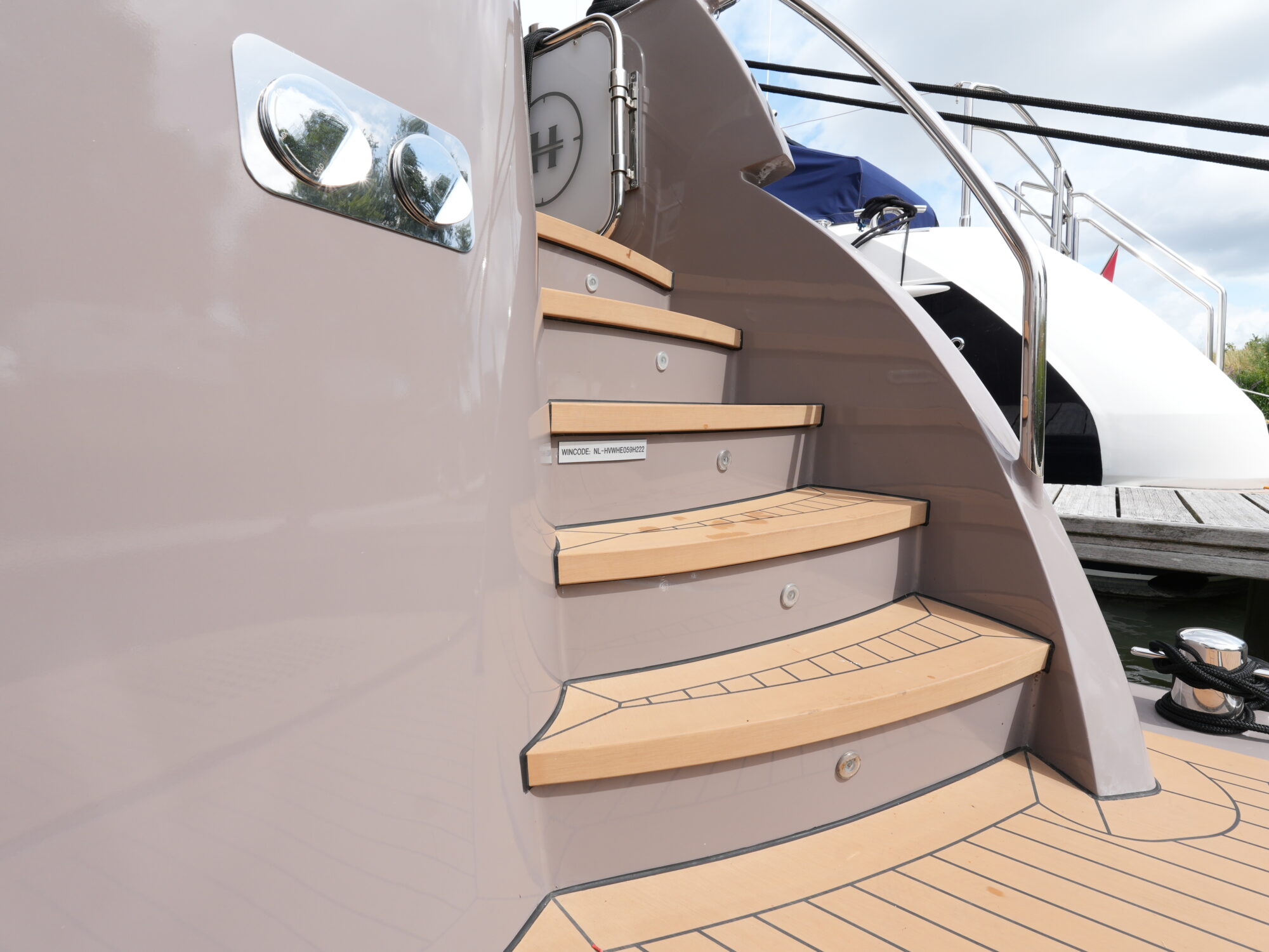 Van den Hoven Executive 15.00 MK II — foto 12 van 70