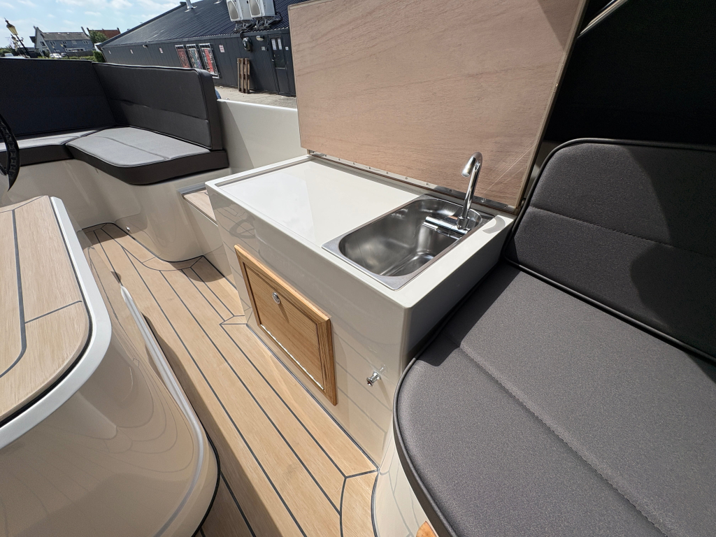 Evolution 6 Tender — foto 5 van 13