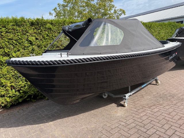 VAARKLAAR!! ACTIE!!! Corsiva 520 met Tohatsu 20 PK  En buiskap — foto 2 van 20
