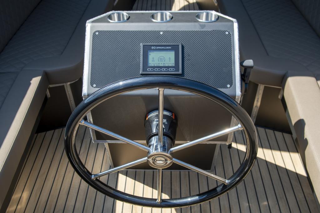 AluShip E-TNDR 670 — foto 7 van 9