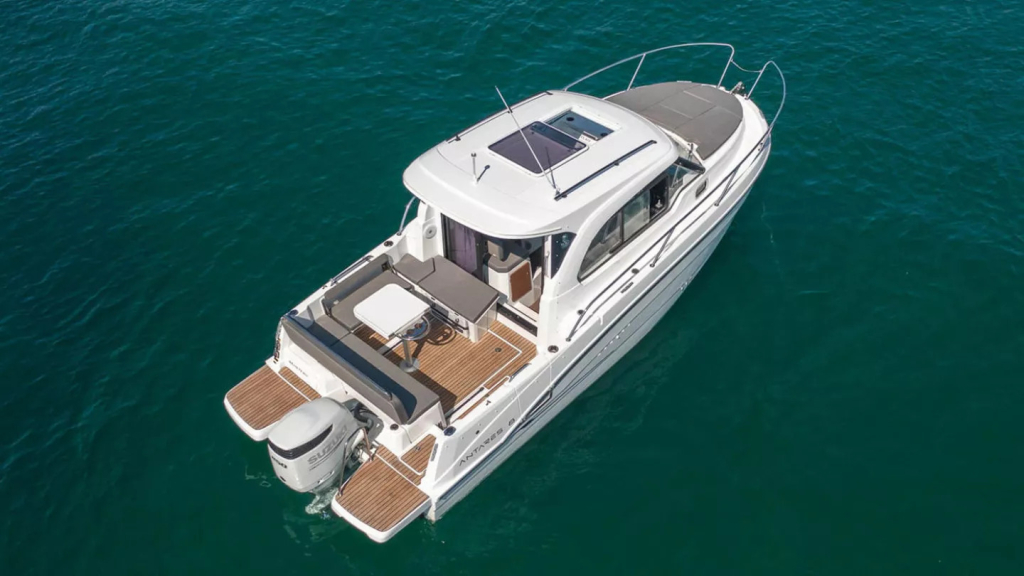 Beneteau Antares 8 | Nieuw samenstellen vanaf €67.518,- — foto 6 van 20
