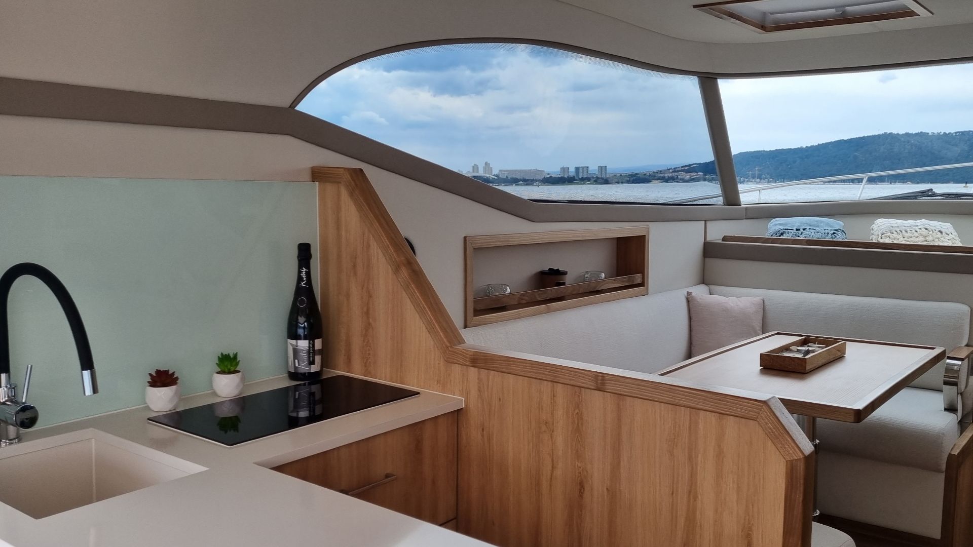 Monachus Yachts Issa 45 Fly En 45 — foto 6 van 8