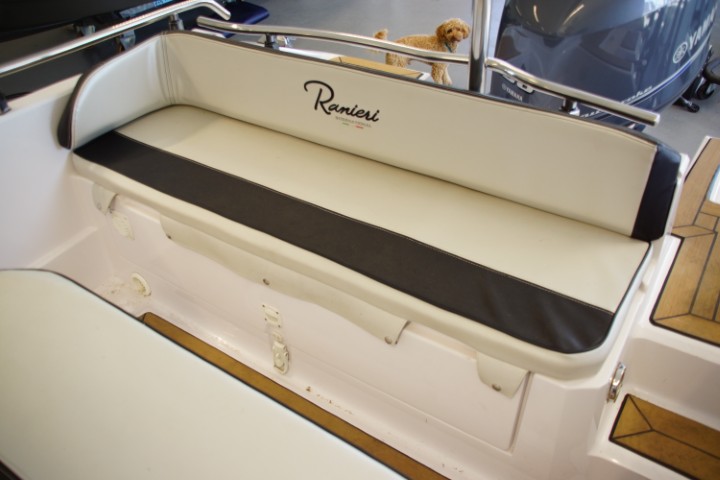 Ranieri Internationale Atlantis 19 incl. 130pk Yamaha en trailer — foto 10 van 25