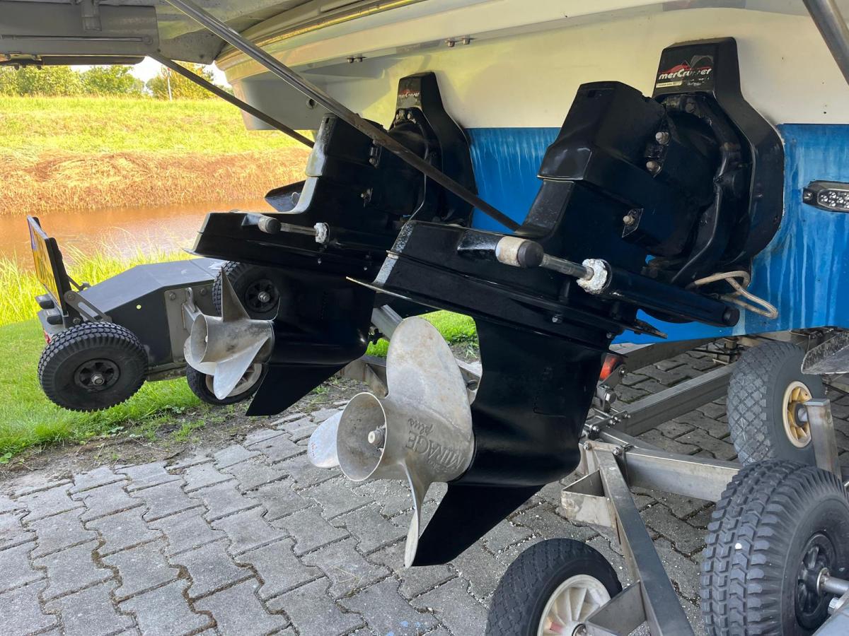 Formula F-280 SS Cuddy cabin — foto 21 van 27
