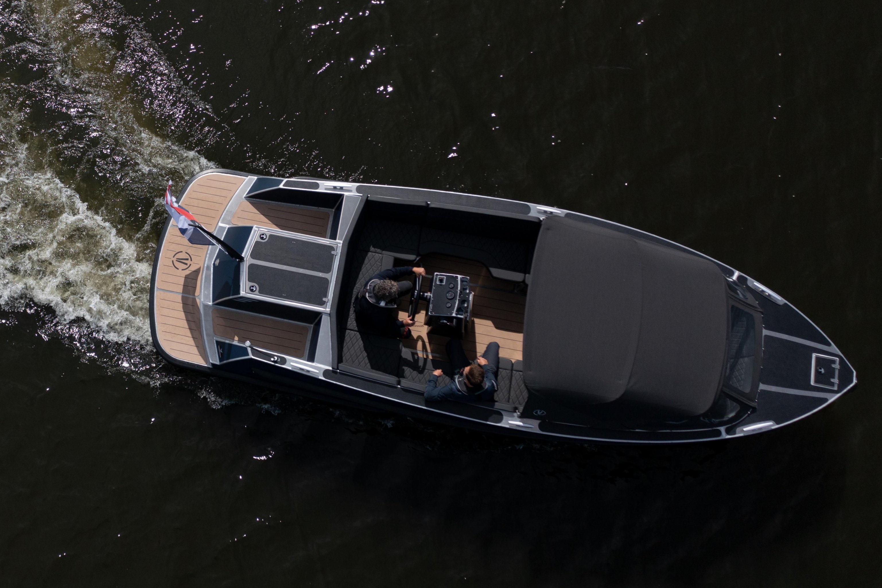 Van Vossen 777 Tender Sport DE GROOTSTE SLOEPENSHOWROOM VAN NEDERLAND — foto 16 van 20