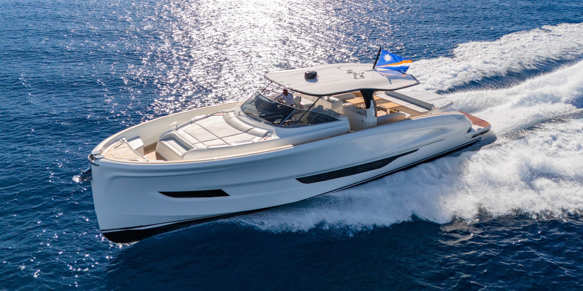 Solaris Power 60 Open — foto 2 van 11