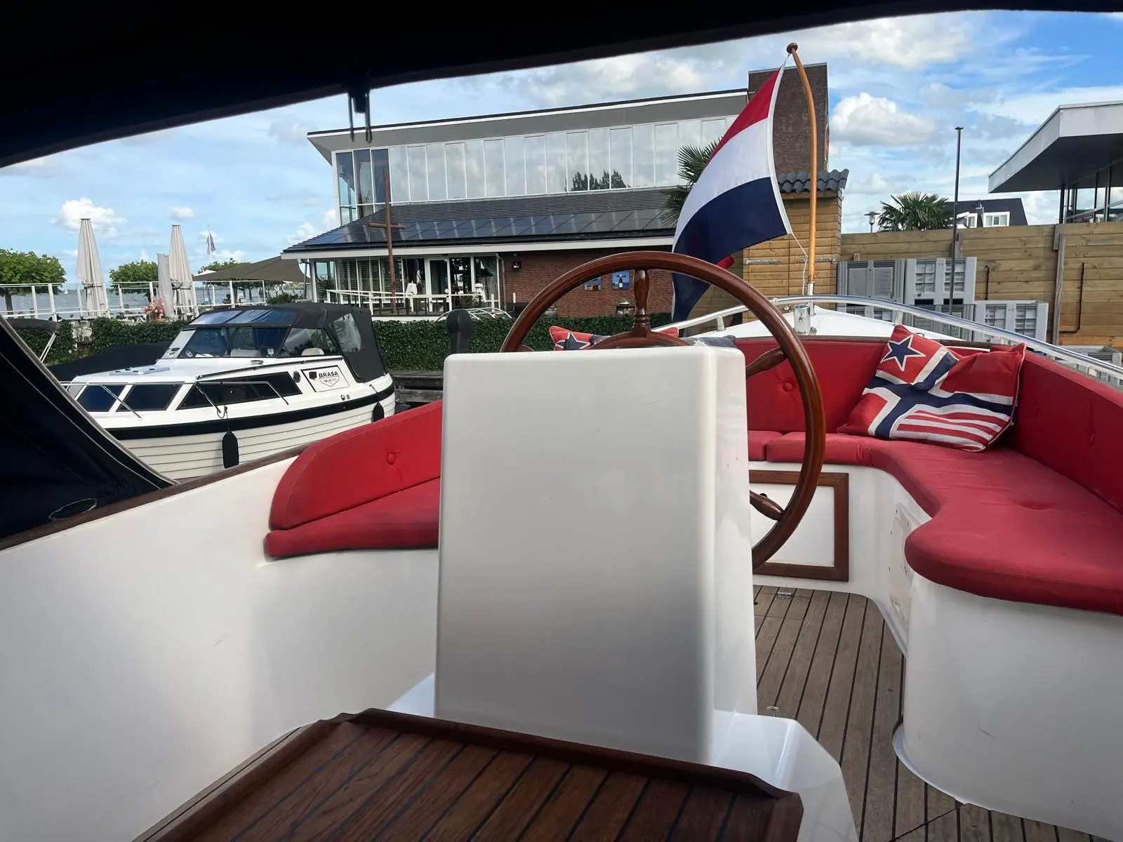 Makma pecheur Yanmar 29pk koopje € 14.950,- — foto 17 van 25