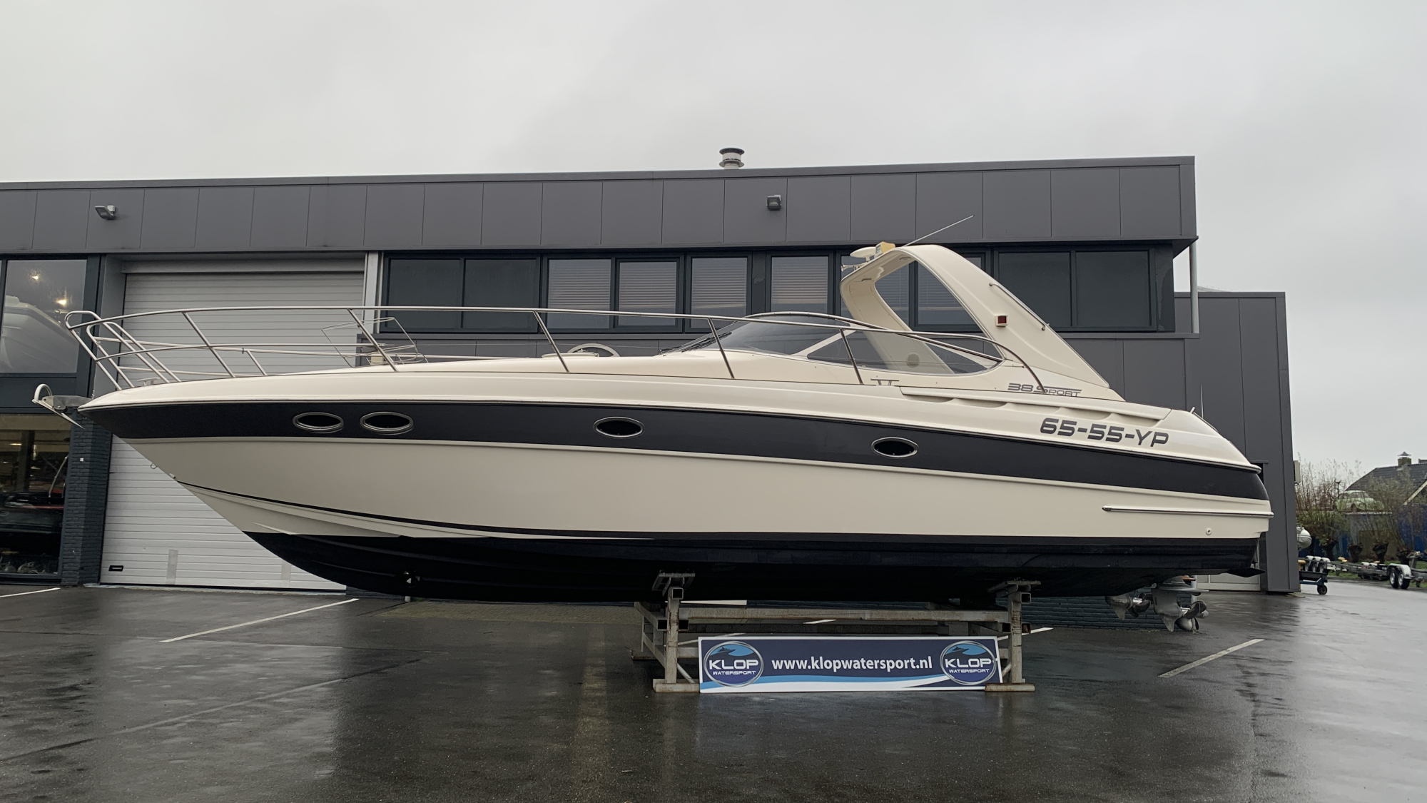 Bavaria38 Sport met 2 x Volvo Penta 243 pk