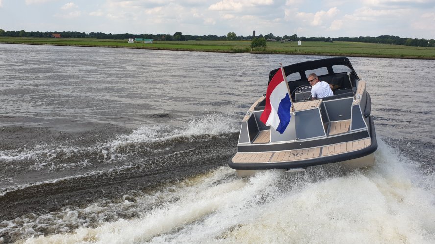 Van Vossen 777 Tender Sport DE GROOTSTE SLOEPENSHOWROOM VAN NEDERLAND — foto 9 van 20