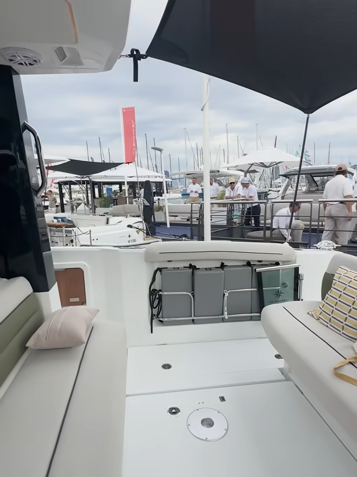 Jeanneau EX34 Hard Top — foto 50 van 69