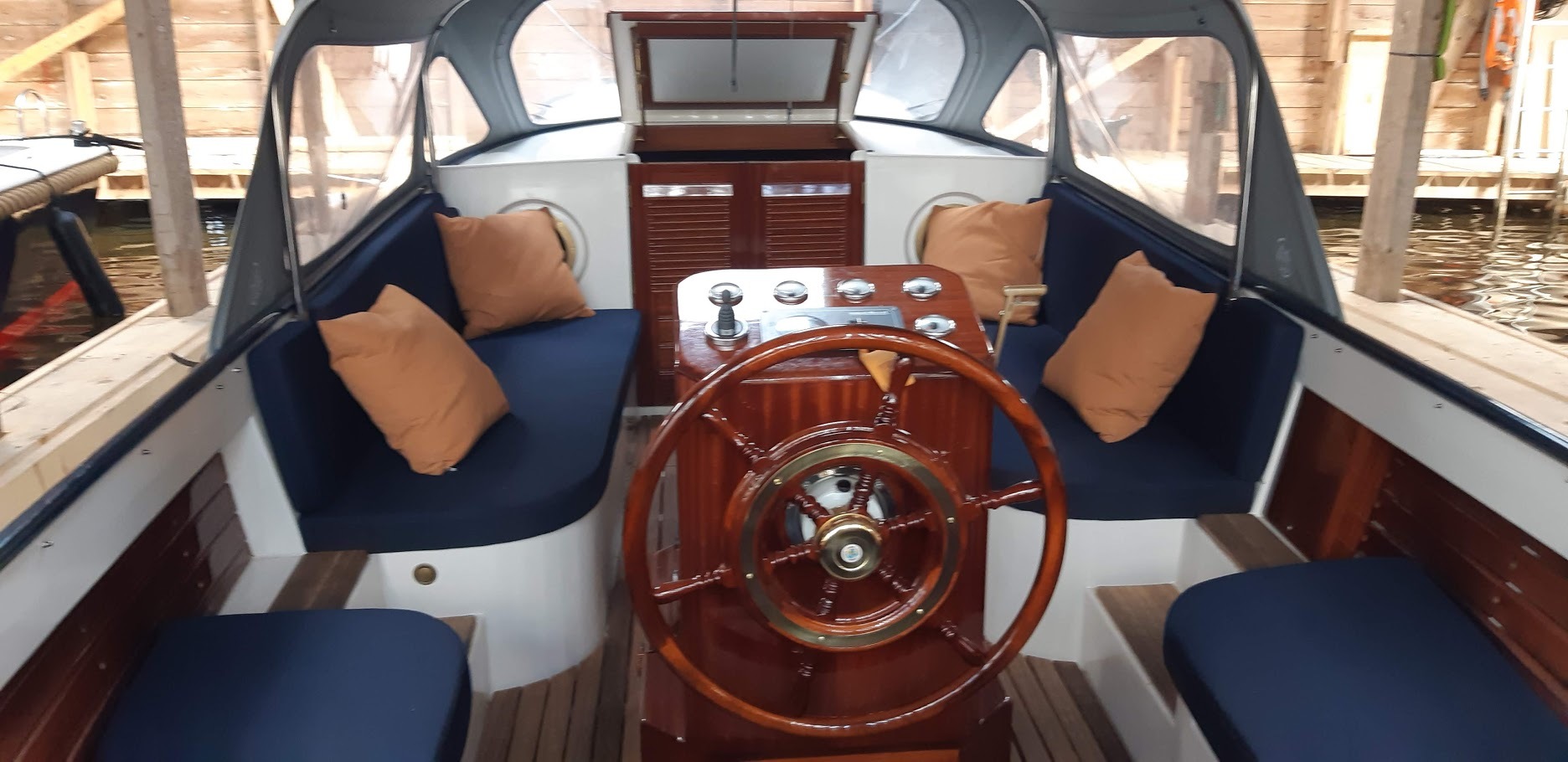 Launch Sloep 8.00 Klassiek Gelijnd Van 2018 — foto 5 van 22
