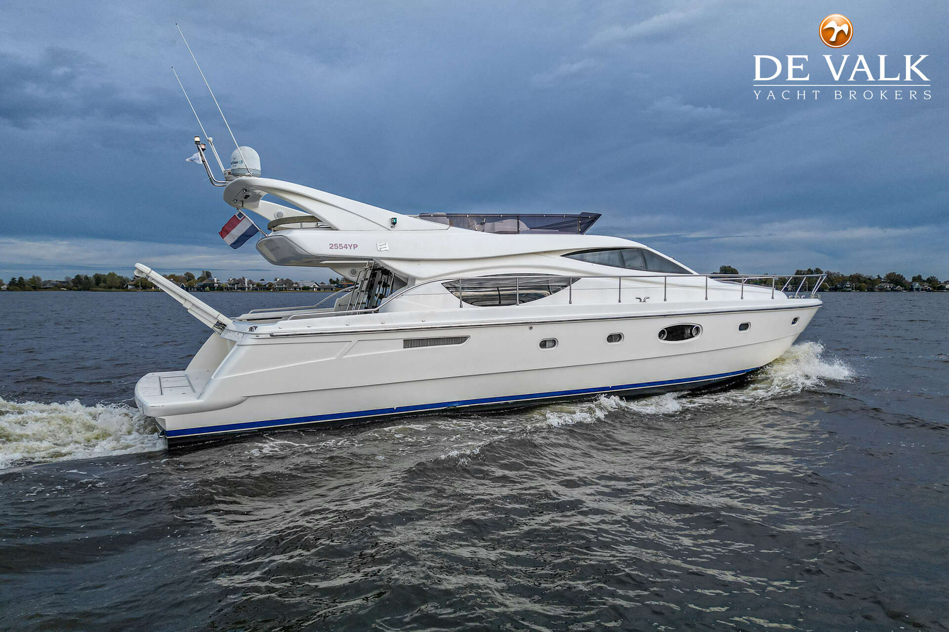 Ferretti 550 — foto 2 van 43