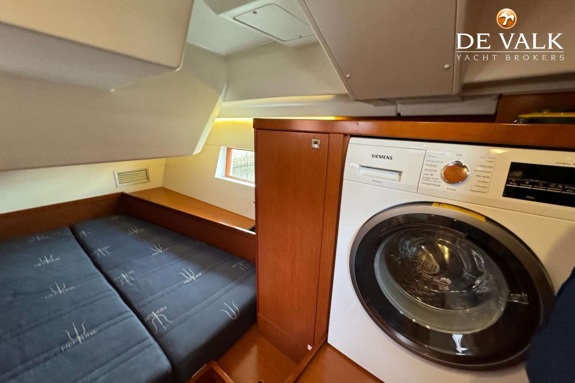 Beneteau Oceanis 55 — foto 35 van 39