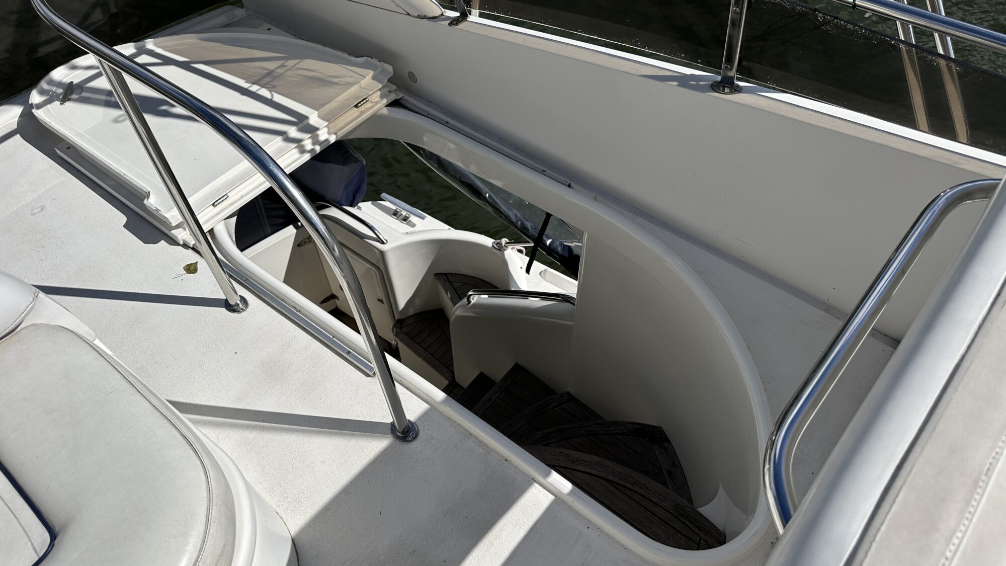 Fairline Phantom 40 Flybridge — foto 23 van 57