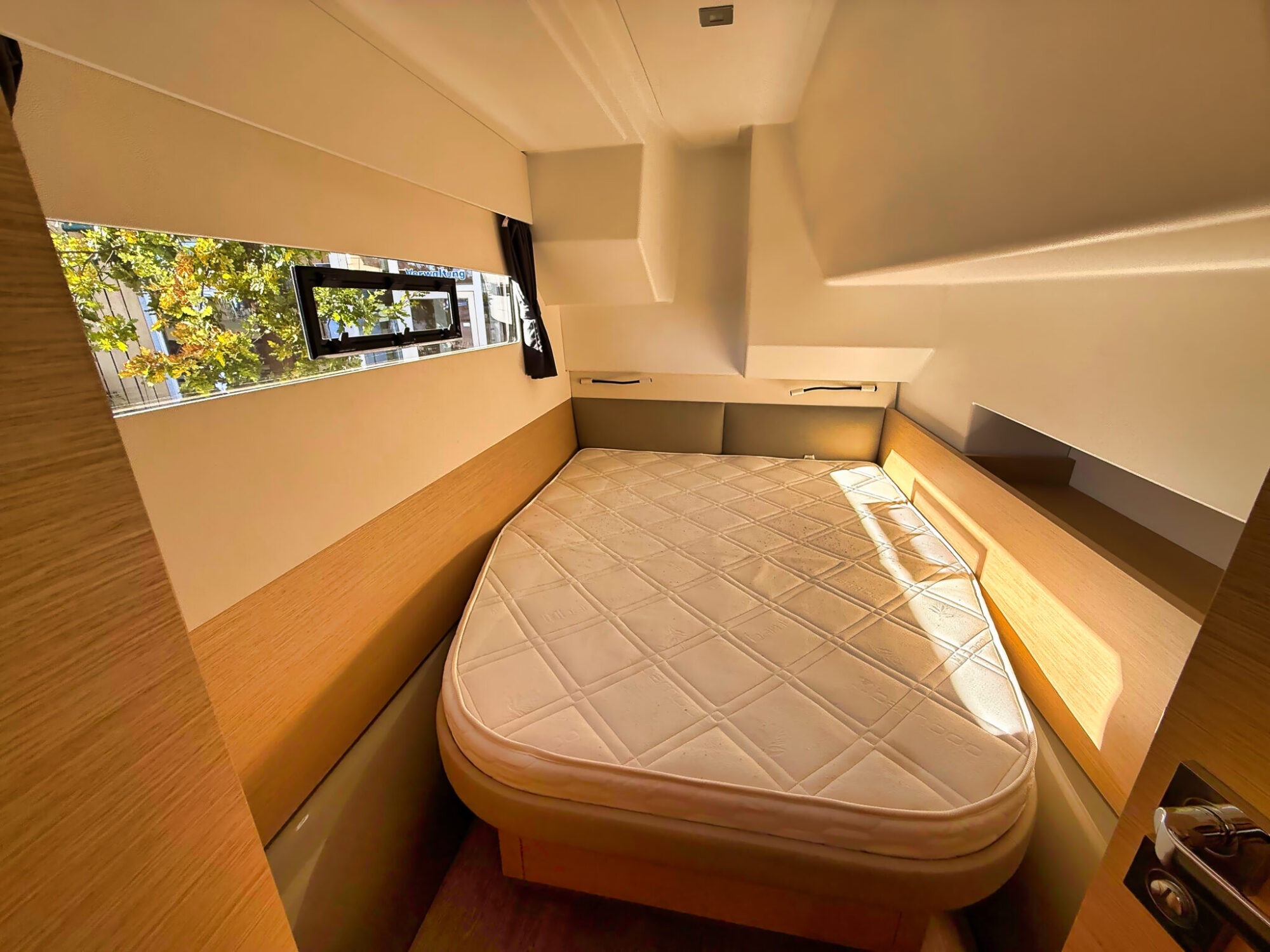 Fountaine Pajot Motorcatamaran MY 37 — foto 17 van 44