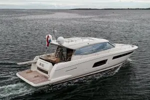Prestige 560S — foto 24 van 239