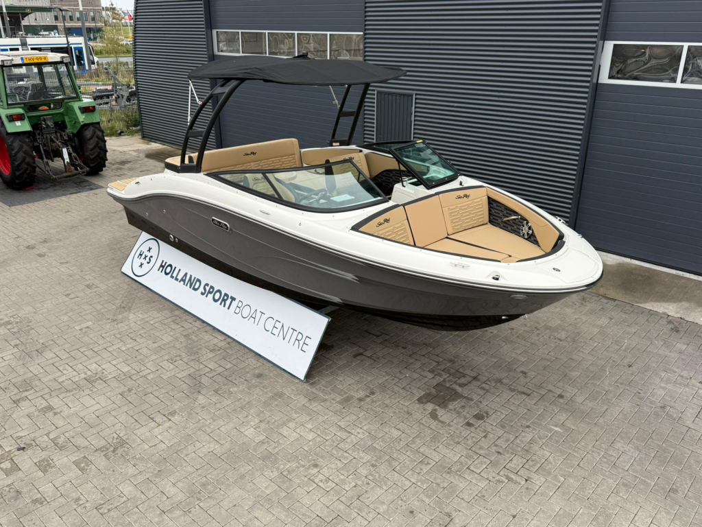 Sea Ray 210 spx — foto 15 van 38