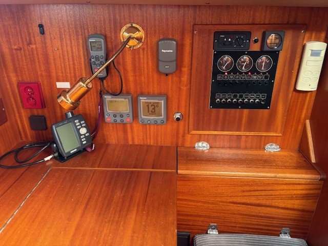 Hallberg-Rassy 31 — foto 44 van 65