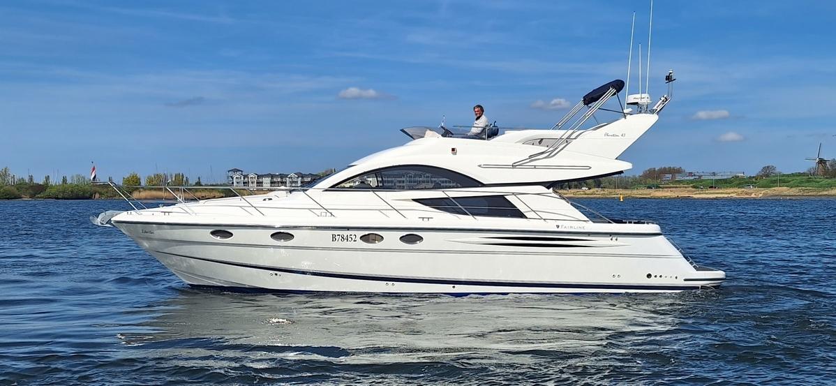 Fairline Phantom 43