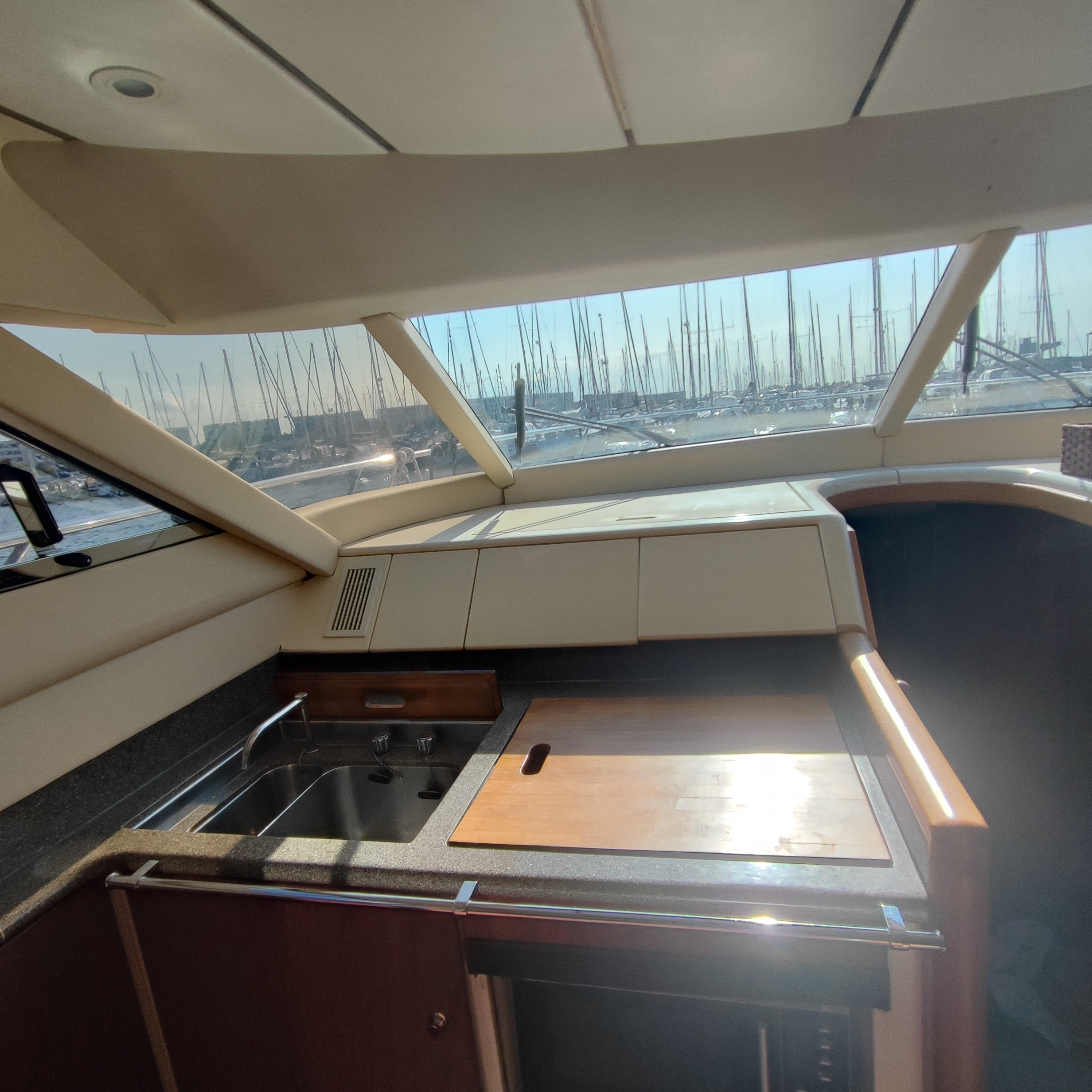 Fairline Squadron 50 — foto 10 van 24