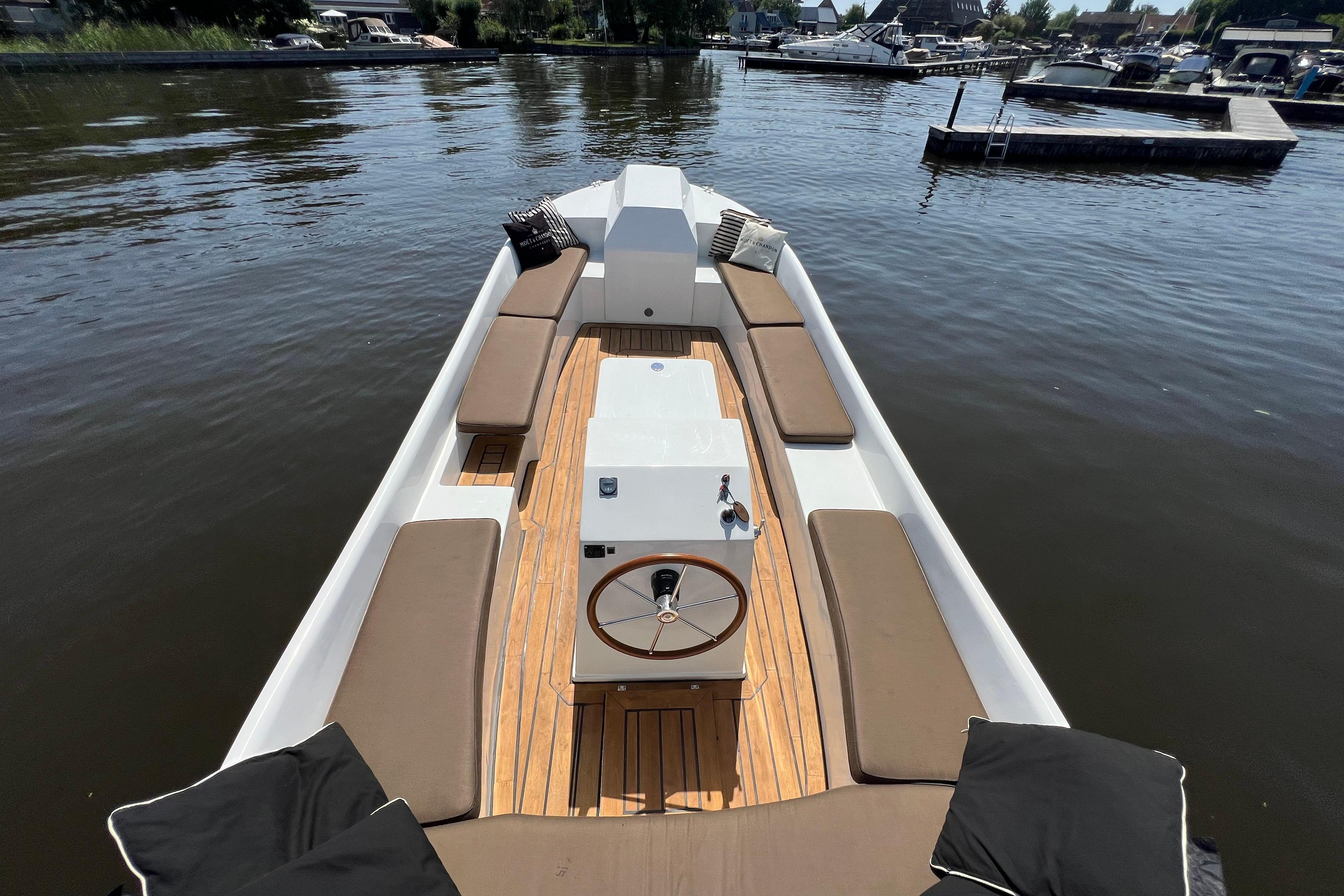 Reddingssloep 800 Elektrisch — foto 12 van 27