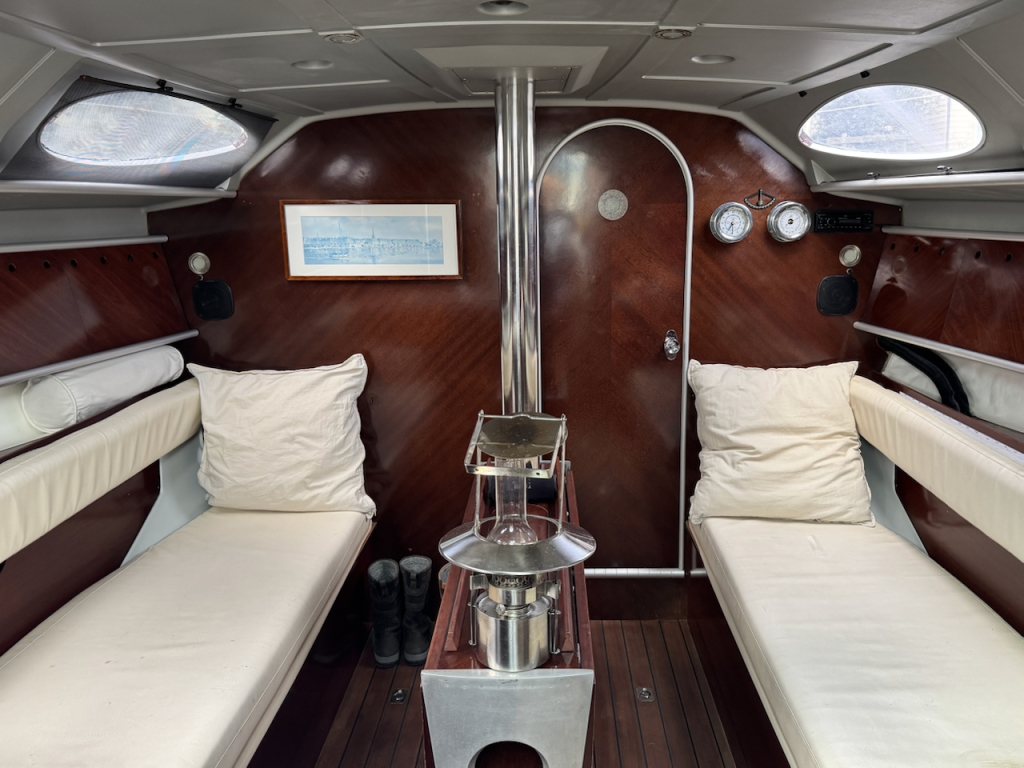 Beneteau First 38s5 — foto 13 van 24
