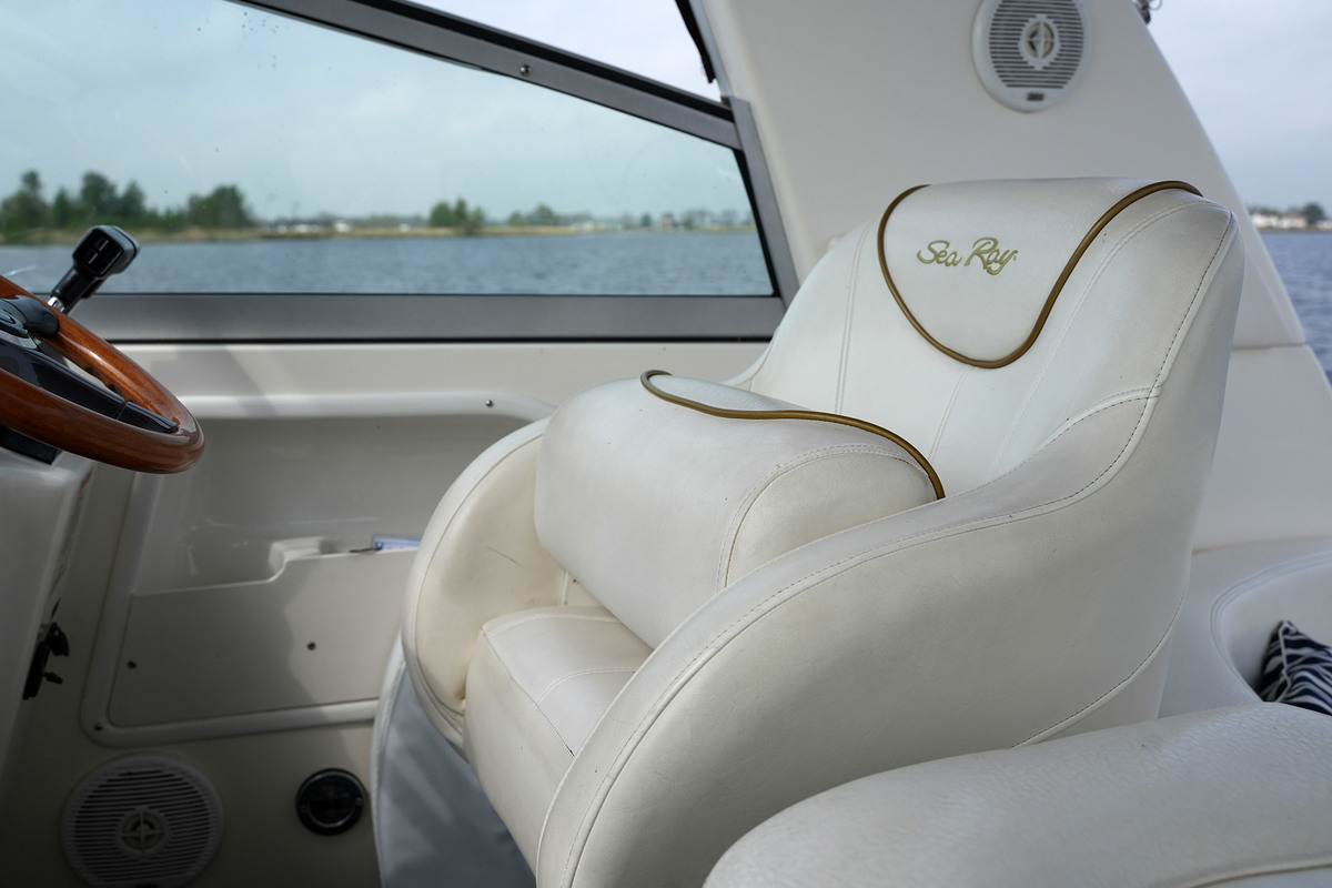 Sea Ray 310 Sundancer — foto 14 van 50