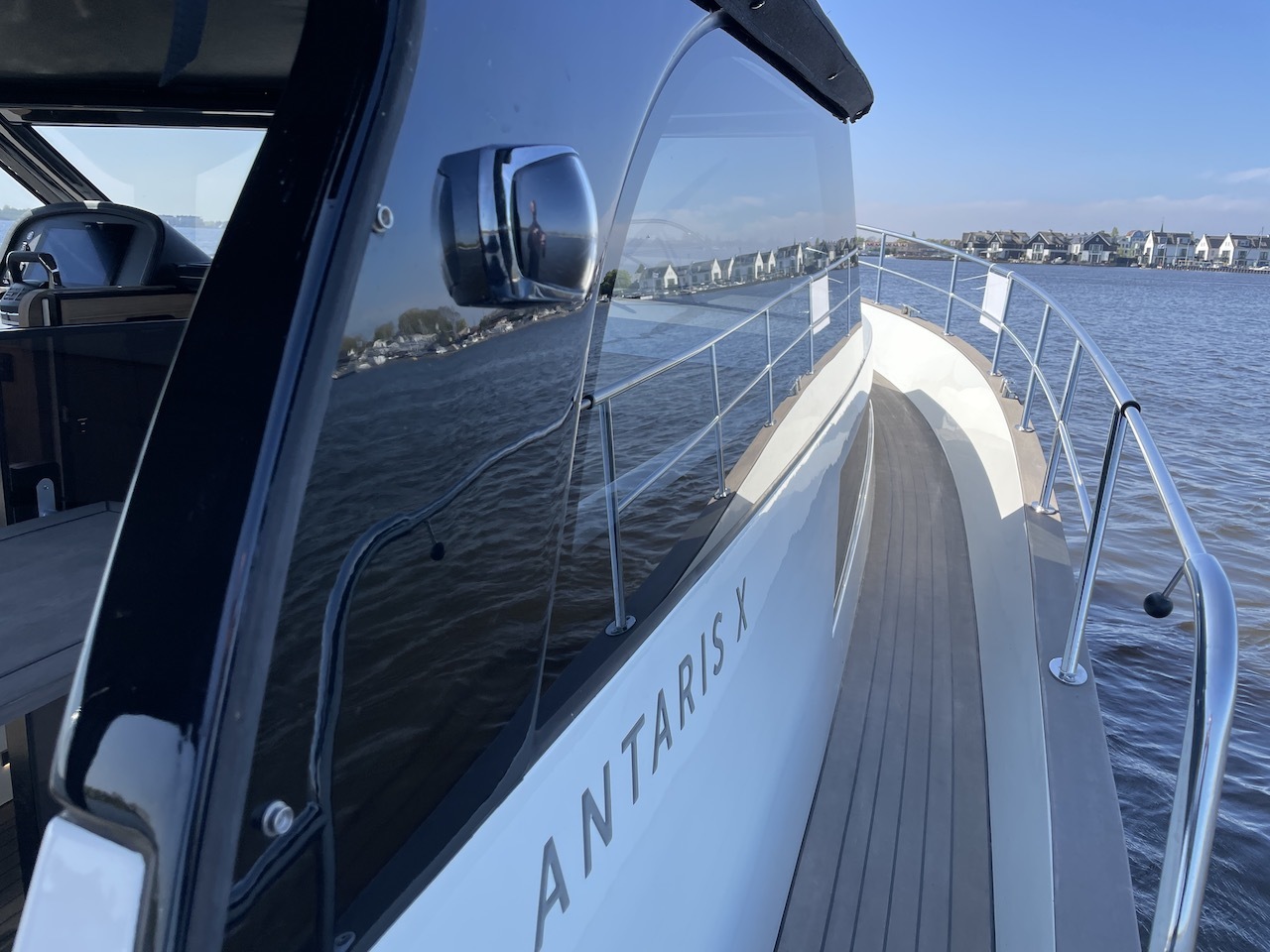 Antaris X — foto 12 van 35