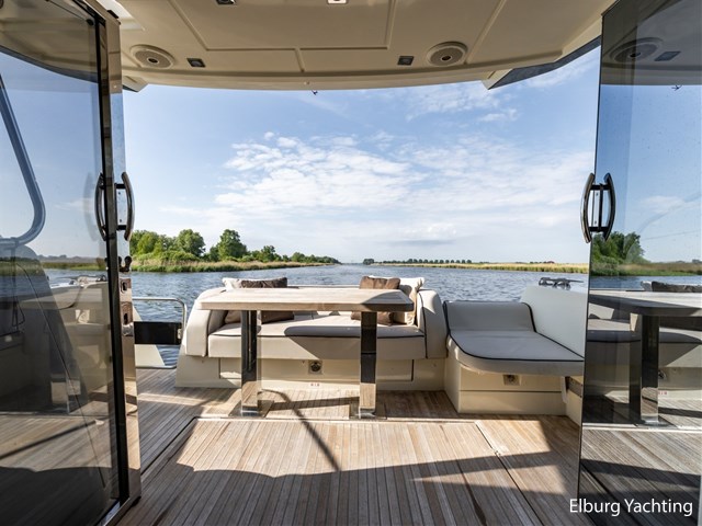 Beneteau Monte Carlo 5S — foto 42 van 75