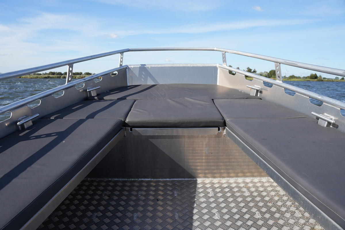 Dock Steel 650 — foto 9 van 37