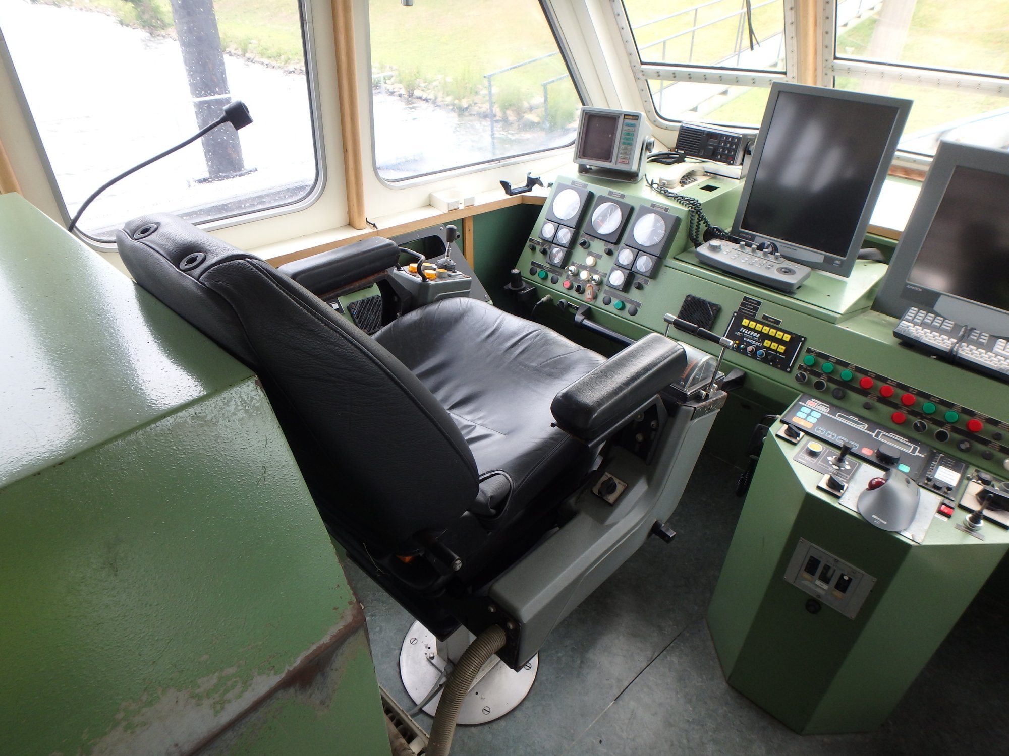 Patrol / Crew Vessel / - Beroepsschip - Staal - 1987 — foto 10 van 12
